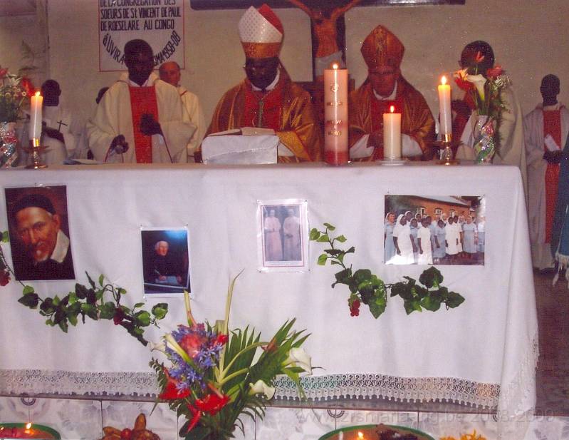145 Viering in de kerk van Rutshuru 23.10.jpg